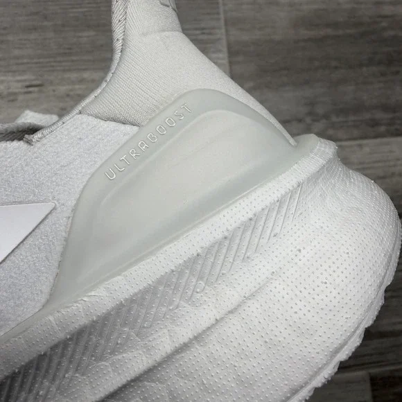 Adidas Ultraboost 5X Cloud White Core Black Shoes JH7252 Womens Size 6.5 Running - Picture 8 of 11